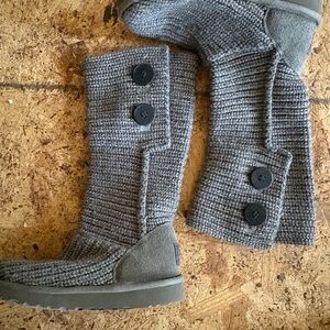 Cozy Gray Knit Button Boots